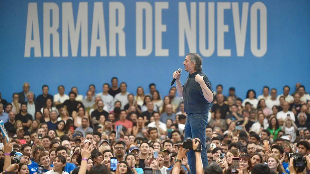 la-cancion-de-la-campora-con-un-mensaje-hacia-kicillof-en-el-acto-de-maximo-kirchner
