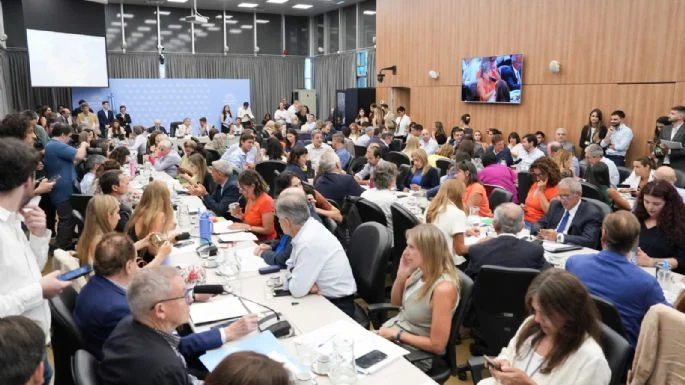 f685x385-775104_812797_5050