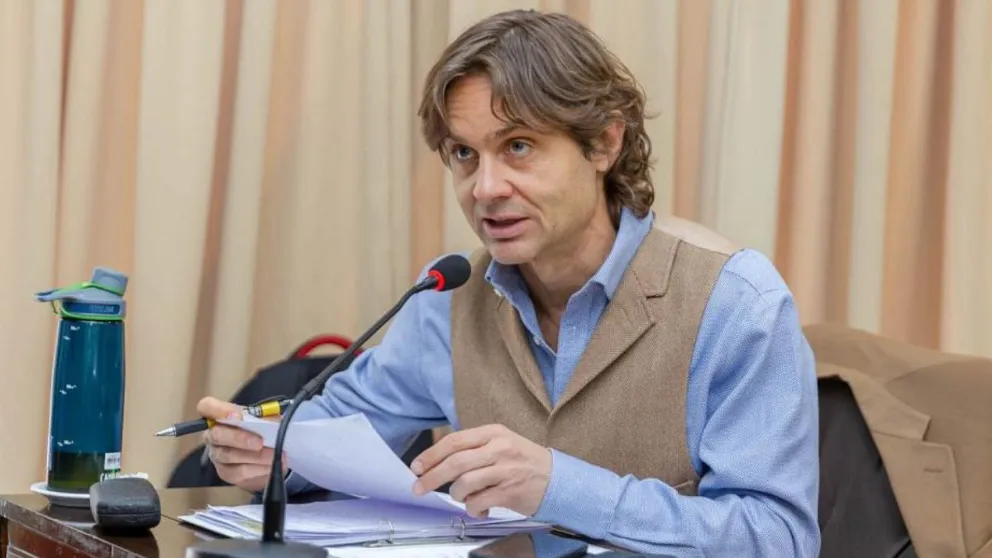 multimedia.normal.9ff0fbe2319ad7f2.bm9ybWFsLndlYnA=