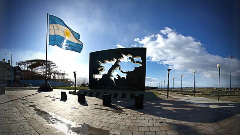 plaza malvinas