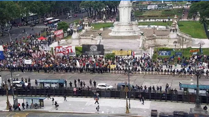 f685x385-786675_824368_5050