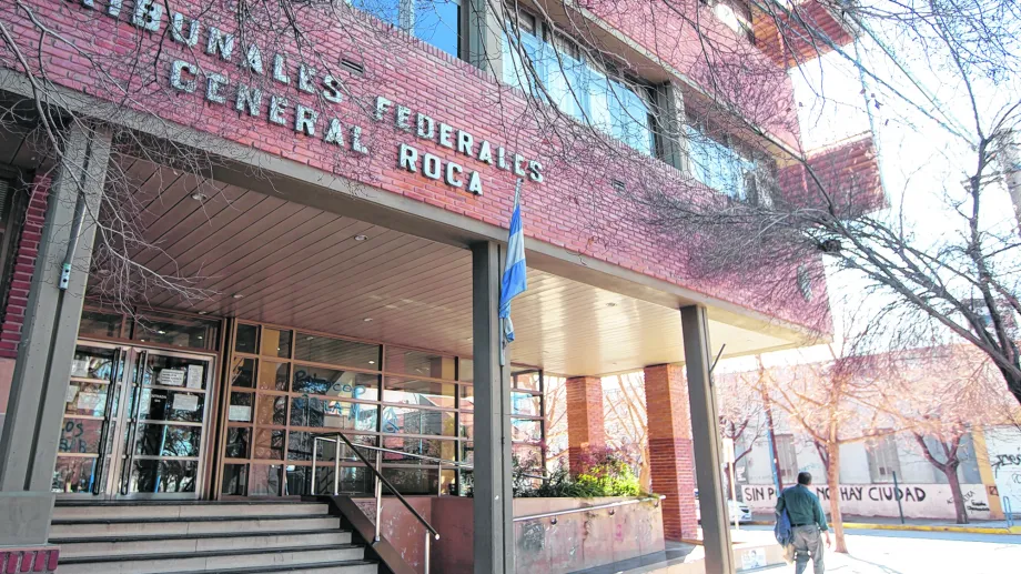 Roca-Tribunales-federales