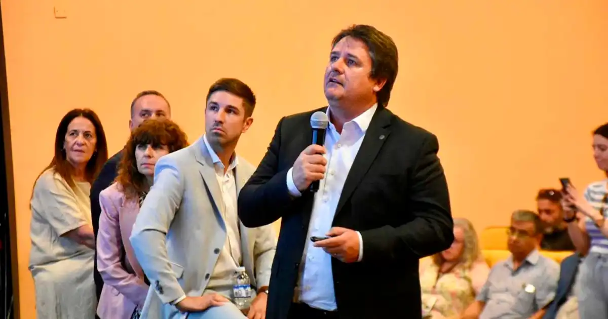 neuquen-Gaido-presupuesto-2025-foto-mati-subat-17