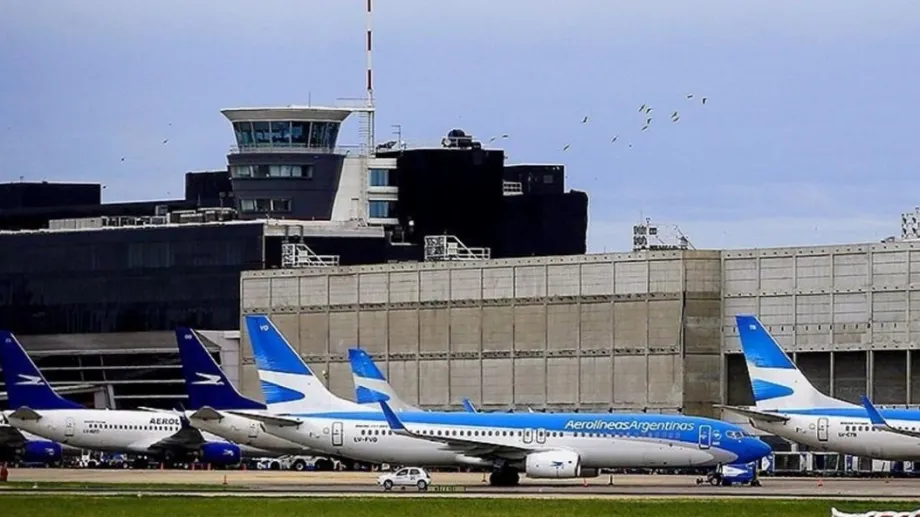 aviones-de-aerolineas-argentinas-e___g4HudR5ES_1256x620__1-e1710537915639