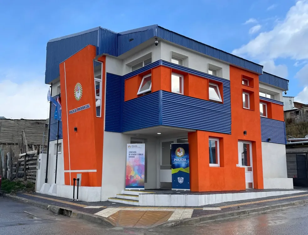 multimedia.grande.b85f40cf2c9afef3.Z3JhbmRlLndlYnA=