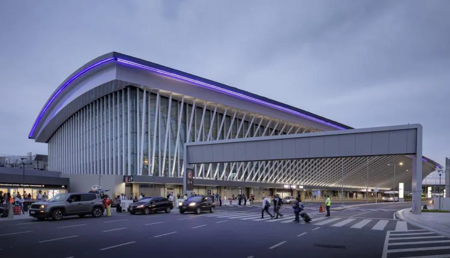 4b68708ad378bee3c2cbb24263869cfeae64292c