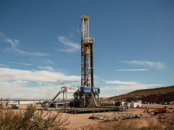 petroleo-ypf-728x545