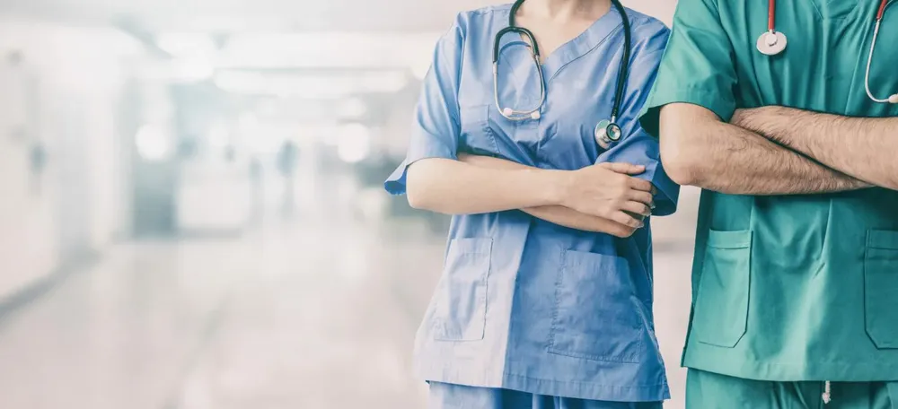 medicos-1536x700