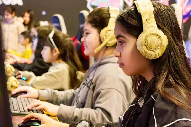 64ada50a-3be3-4e8f-8417-64d5c4310911