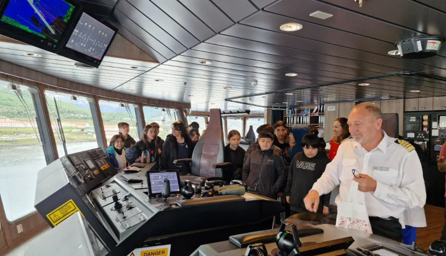 20251109110807_visitas-escolares3