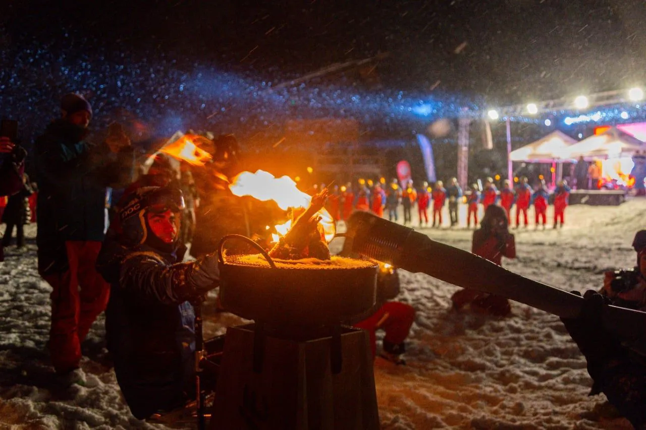 20240705121810354d31d8672b7d1bd726d63dc25f8667