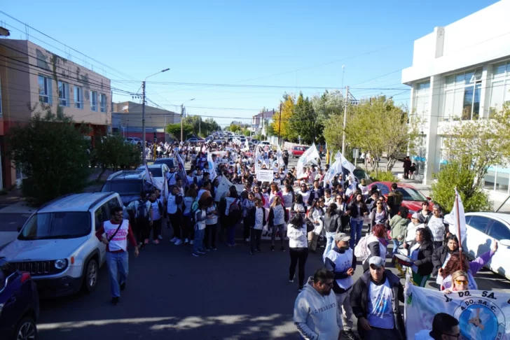 marcha-adosac-docentes-reclam-salarial-19-de-marzo-2025-LF-2-728x486