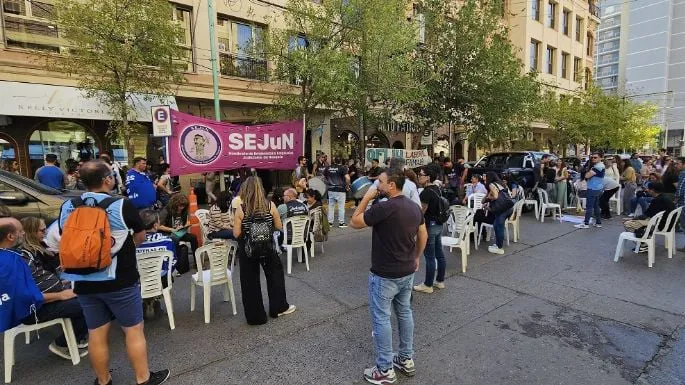 f685x385-791447_829140_5050