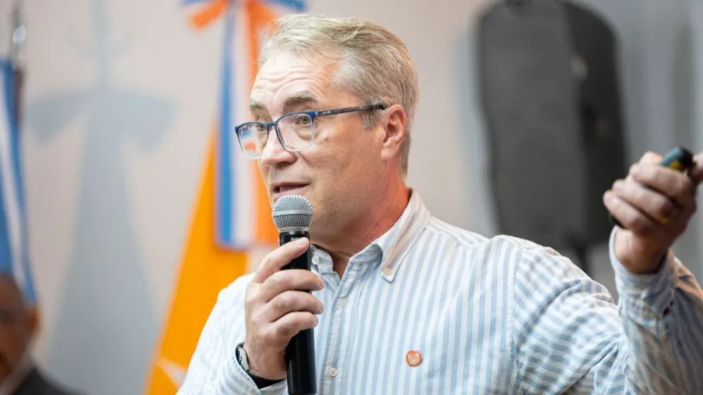 multimedia.normal.81c1838610fa3d3e.bm9ybWFsLndlYnA=