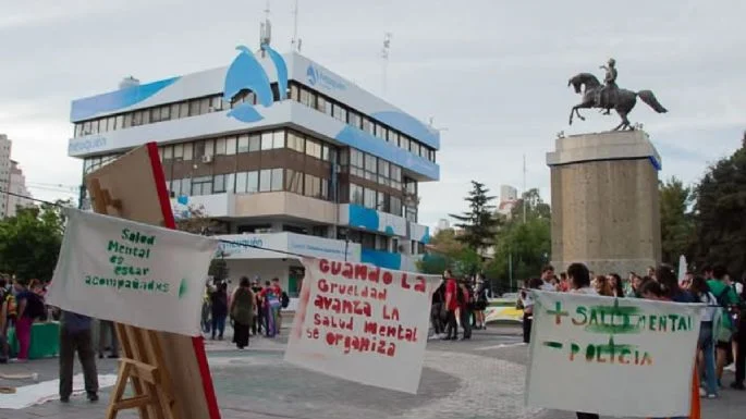 f685x385-791819_829512_5050