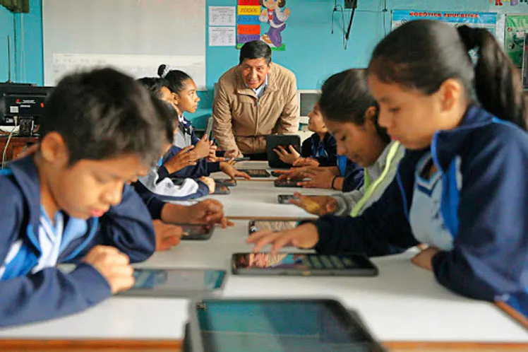 Bolivia-las-clases-terminan