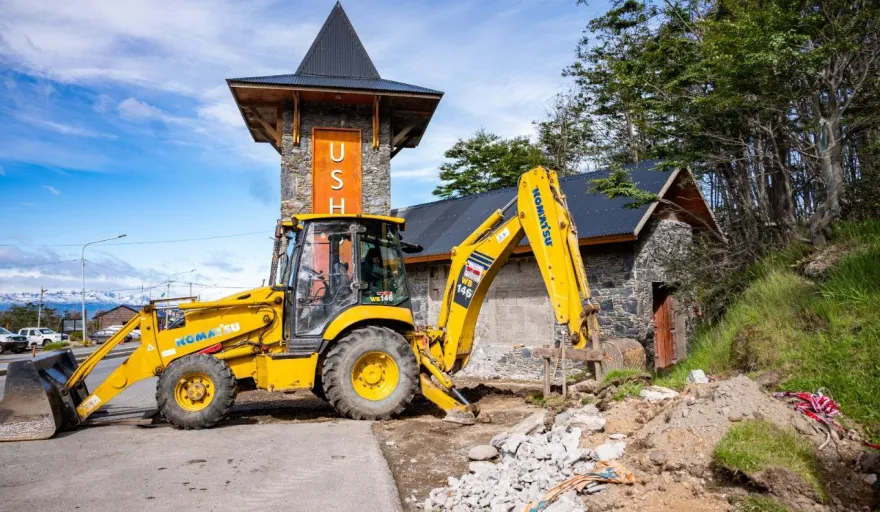 20251218153039_oficina-de-turismo-en-el-acceso-a-la-ciudad