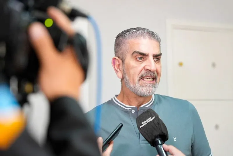 f5ce13d5-3625-4668-b796-f6bf48dad0c5