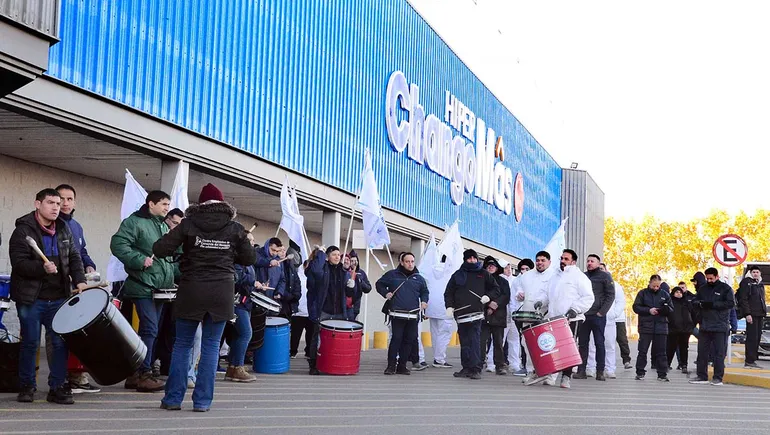 protesta-cec-despidos-chango-mas-1jpg