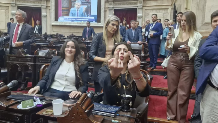 escandalo-en-el-congreso-12-marzo-2025-728x410