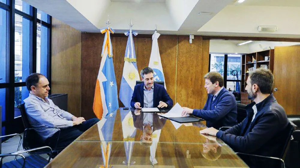 202409030931255b190765353fa3c370d184104b0e7fa0