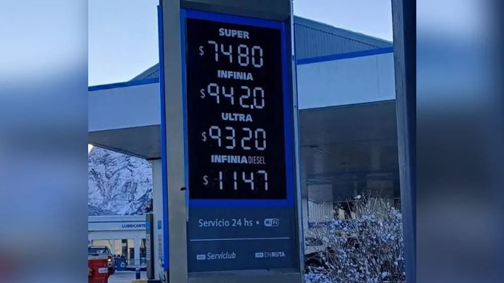 20240701111712e16fba094364b995cf0e936681e912fb
