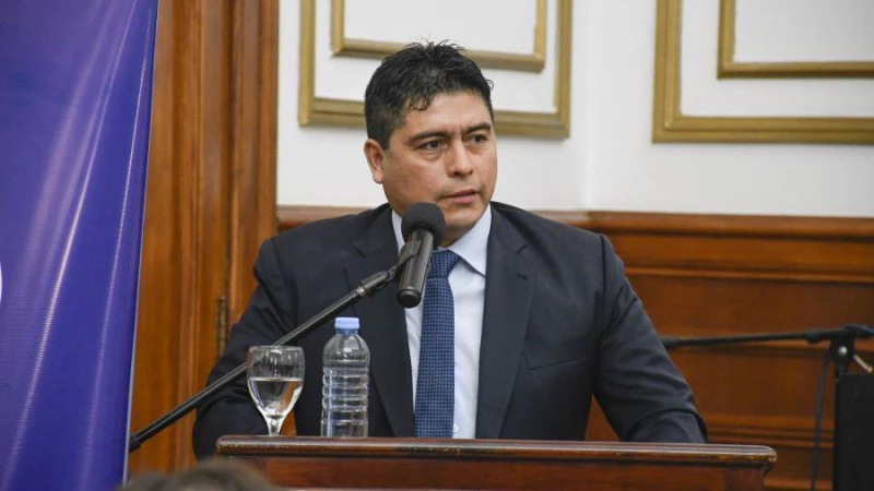 681199926286d_800_450!