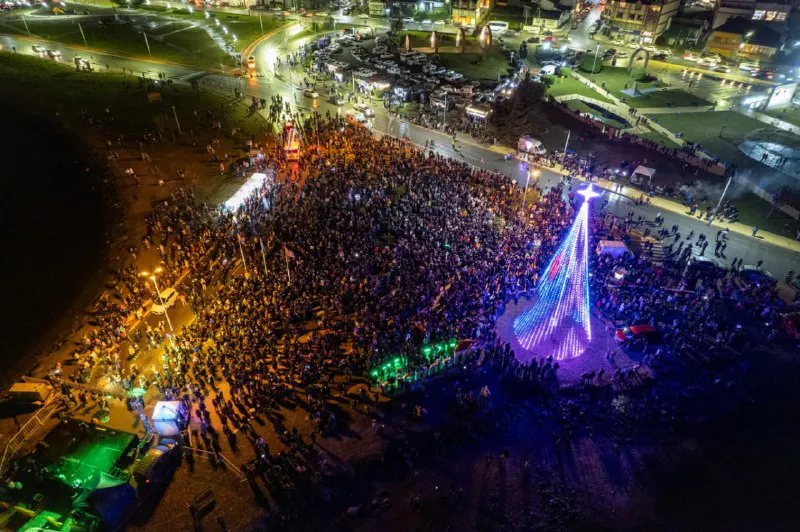 40e71b85-562e-445a-adb2-cfd23be8fe59