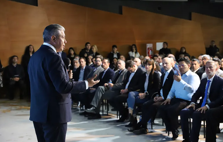 rolando-figueroa-plan-desarrollo-provincial-14jpg