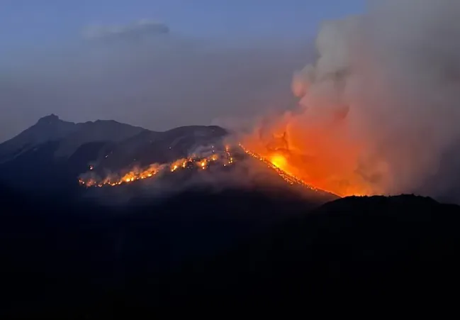 INCENDIO-EL-BOLSON-UN-MUERTO (1)