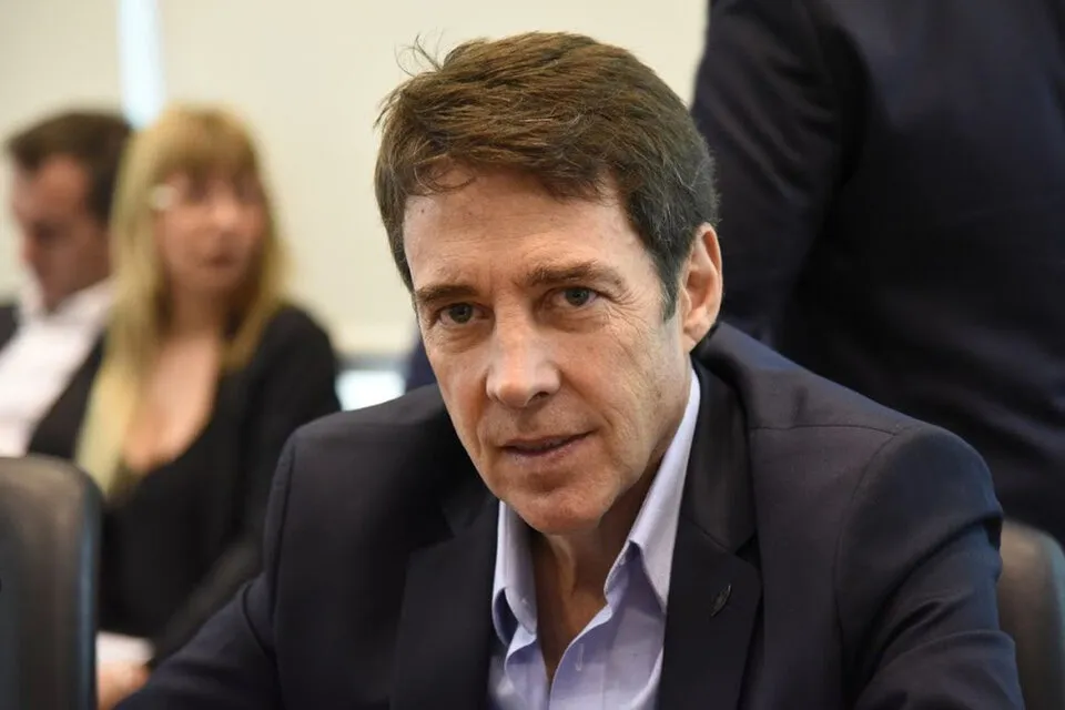 multimedia.normal.b4309bce1958c540.ODgyMjIwLTE0Yi0yX25vcm1hbC53ZWJw