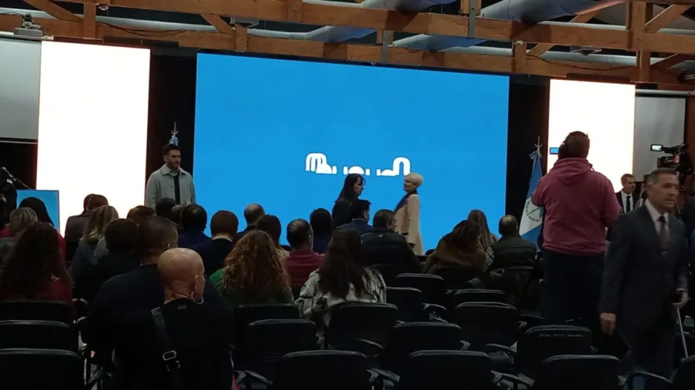 md