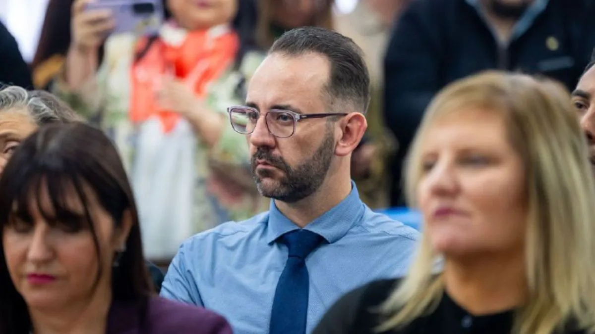 multimedia.normal.b95f0461be43d00b.bm9ybWFsLndlYnA=