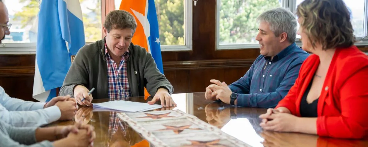 5057572863379966738-1200x480