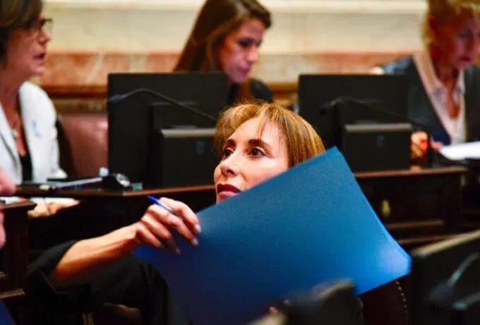 senadora-cristina-lopez-1-680x460