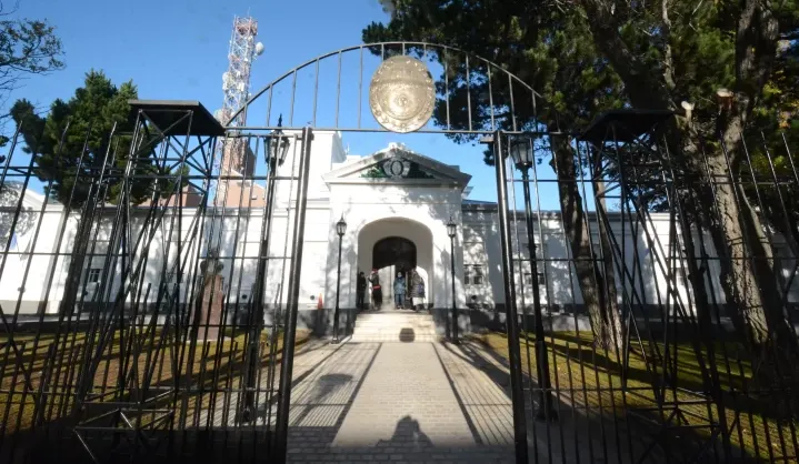 casa-de-gobierno-354