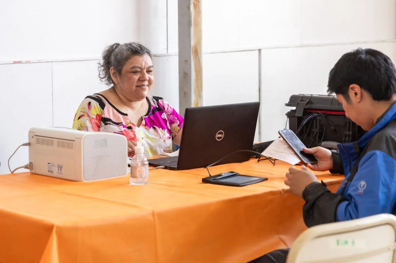 photo_5170466237669116790_y-1