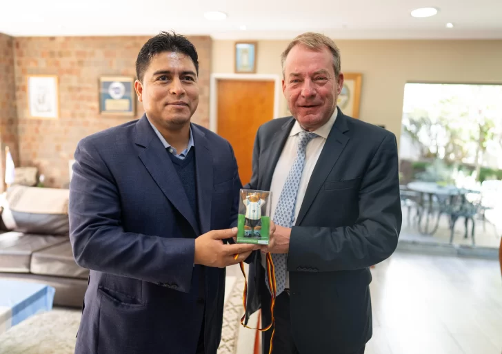 Santa_Cruz_fortalece_lazos_con_Alemania_para_el_desarrollo_regional_1-728x514