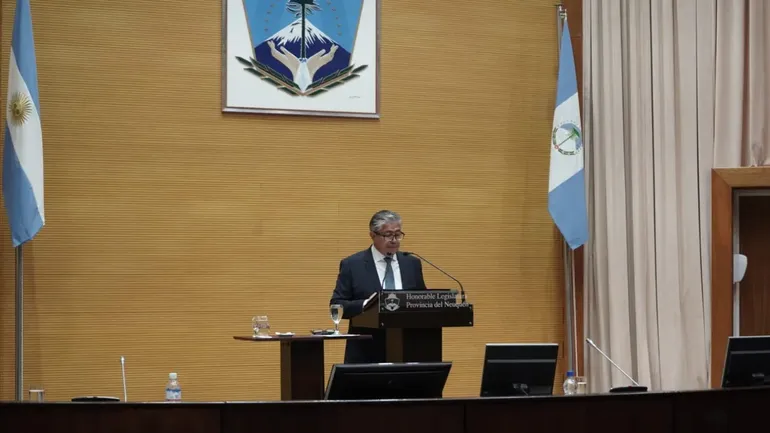 rolando-figueroa-sesiones-legislatura