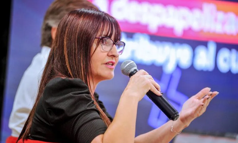 4922444812766612333-800x480